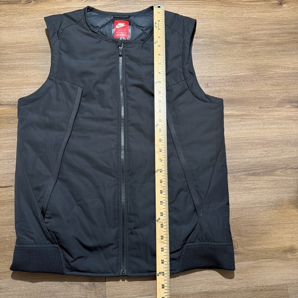 Nike Gilet Men MEDIUM Black Tech Duck Down Insulated Quilt Lined Bodywarmer Vest - Picture 8 of 14